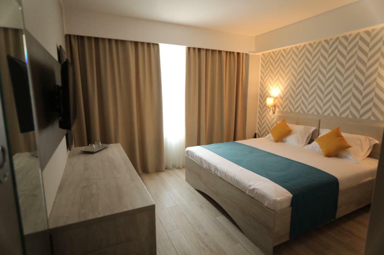 Hotel Dedal Năvodari Extérieur photo